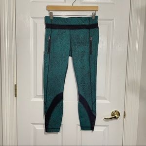 Lululemon Inspire II Jungle Green 8 Mesh Yoga
